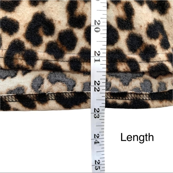 Orange Kiss Pullover Leopard Cheetah Long Sleeve Cozy Sweater Size Medium - Picture 13 of 14